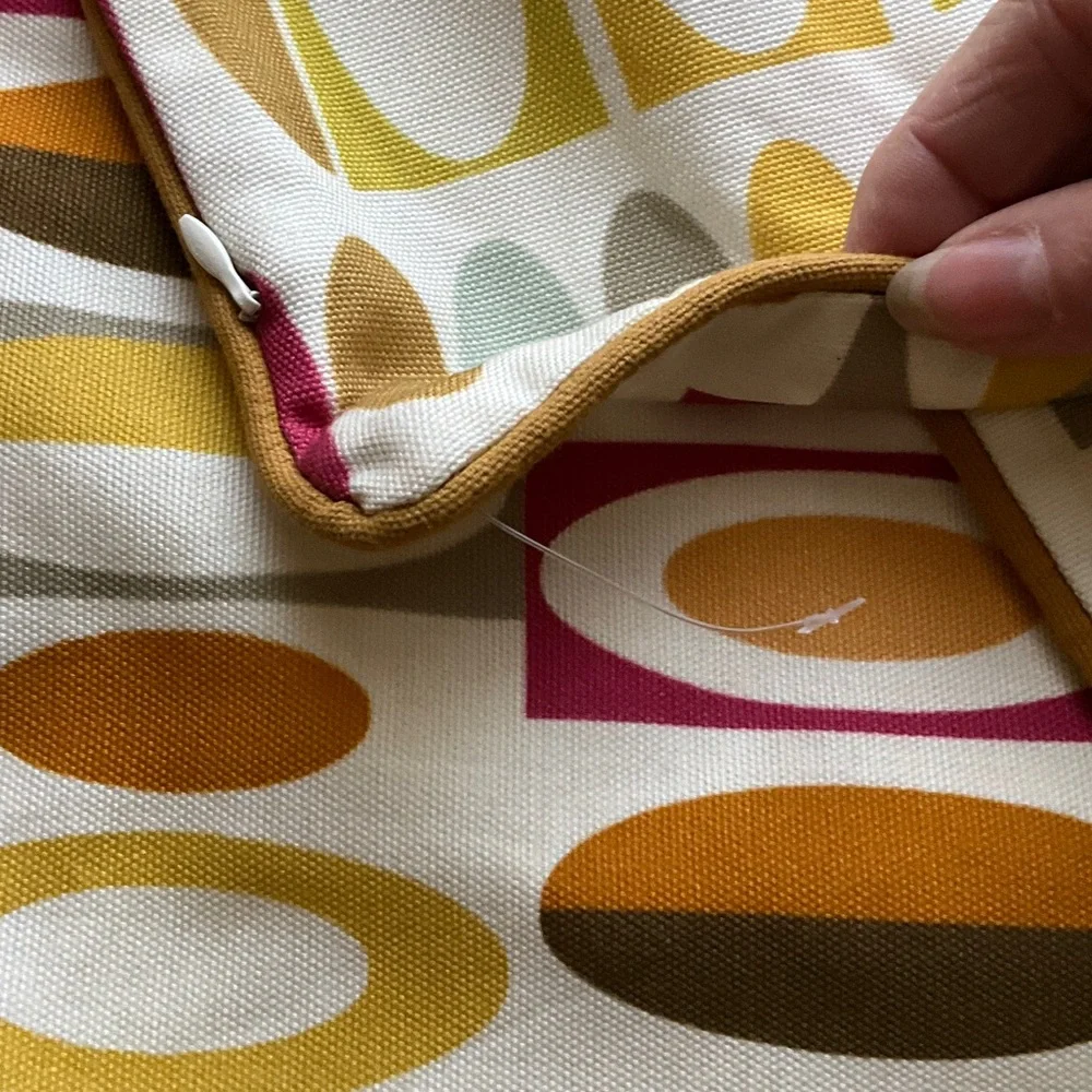 Colorful Geometric Pattern Cushion Covers - Picture 4 of 4